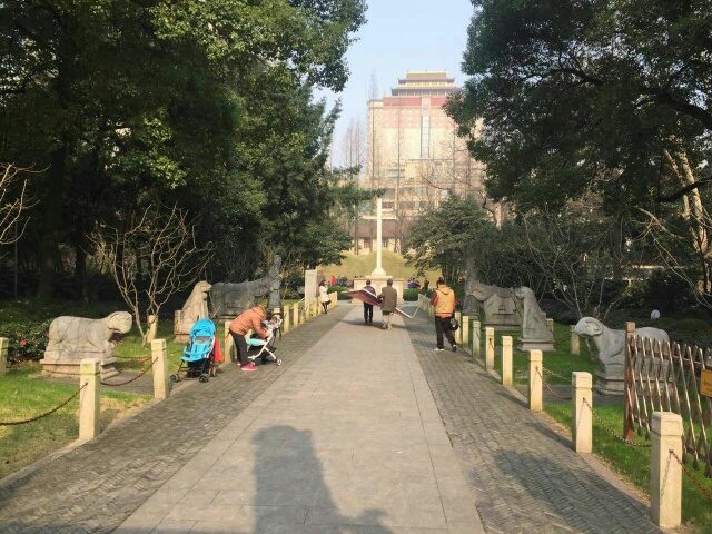veduta entrata.jpg